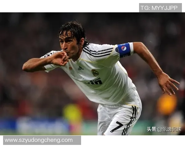 从绿茵传奇到记忆深处：回忆那些改变足球历史的球星转折时刻