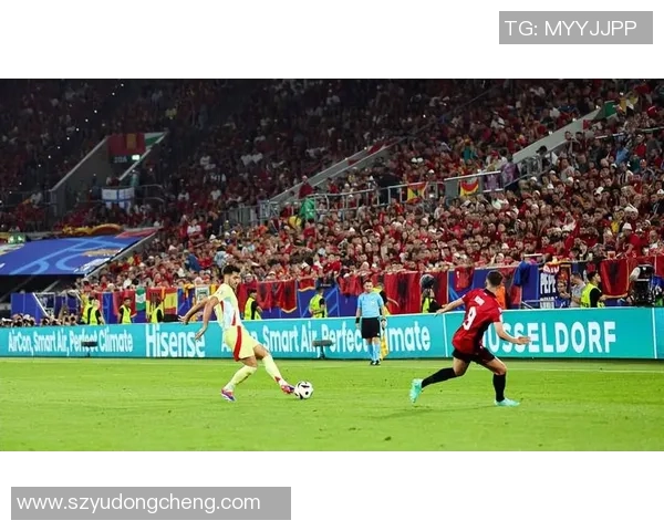 传奇右边锋的巅峰时刻:FIFA足球世界中的明星球员回顾与分析 传奇右边锋的巅峰时刻:FIFA足球世界中的明星球员回顾与分析