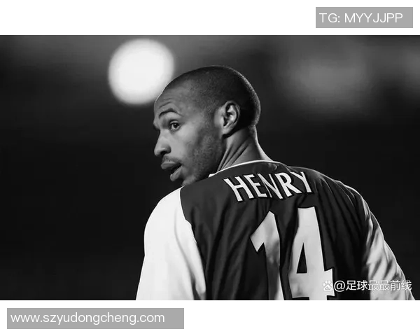 大龄现役足球球星崛起：探索那些超越年龄的传奇与持续辉煌